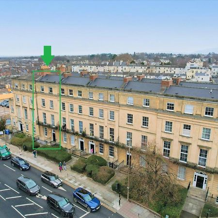 Margaret'S Terrace By Fortuna Property Cheltenham Luaran gambar